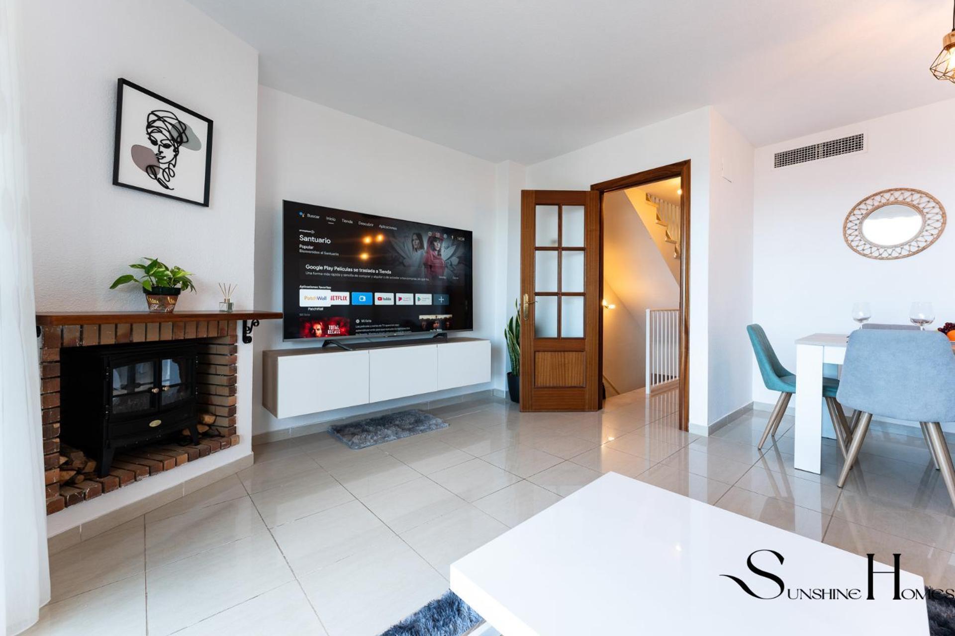 3-bed Seaview Escape, Pool, Garage, 4 Terraces *