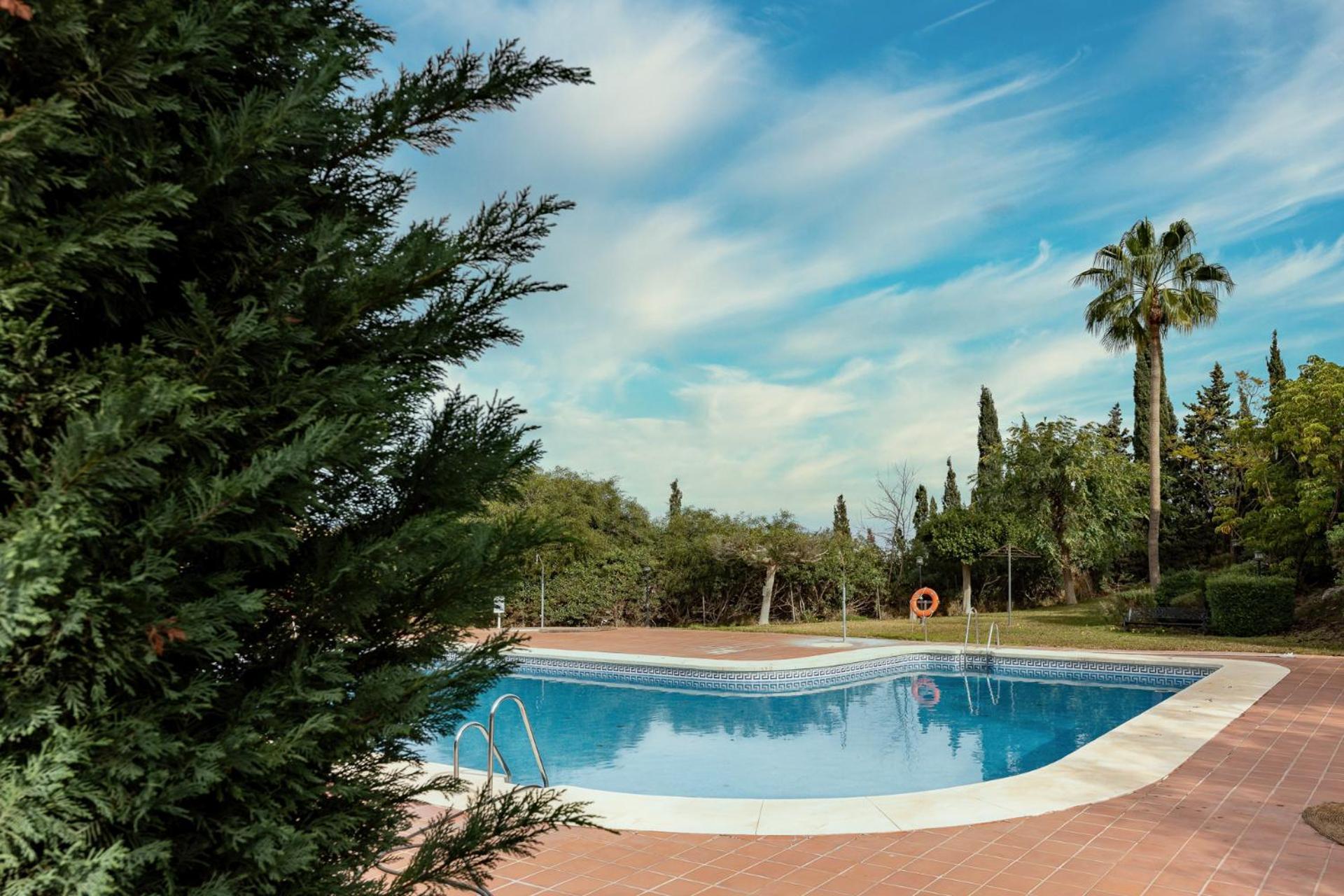3-bed Seaview Escape, Pool, Garage, 4 Terraces Benalmadena